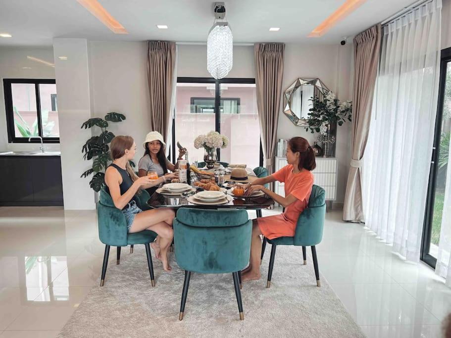 Southern Peak Pool Villa Huay Yai Pattaya Ban Huai Yai Exteriör bild